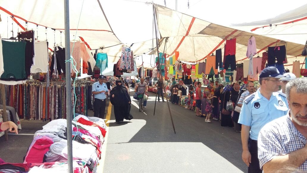 CUMARTESİ PAZARI YENİ YERİNE TAŞINDI