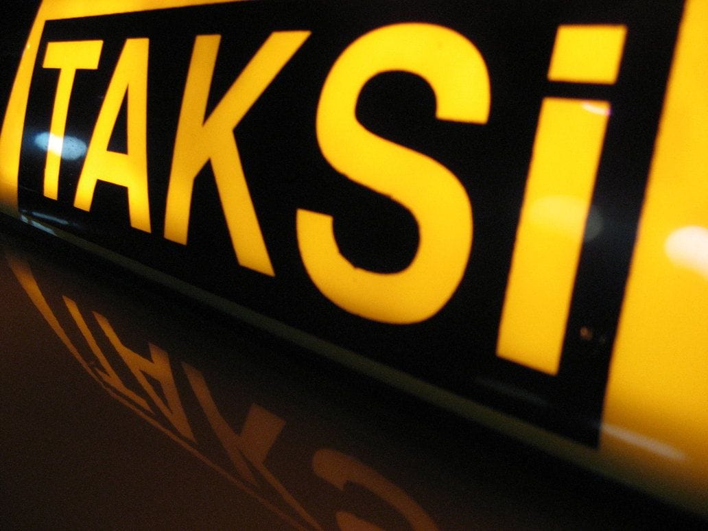 DÖRT AYRI TAKSİ DURAĞI İÇİN İHALE YAPILDI