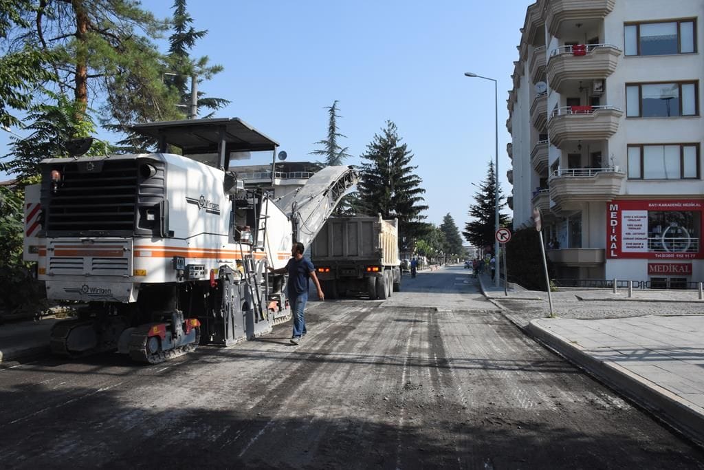BAZALT SIRASI MEHMET AKİF CADDESİNDE
