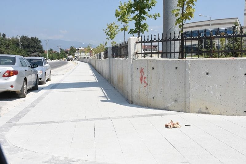 ATATÜRK DEVLET HASTANESİ KALDIRIMLARI ÖRÜLDÜ