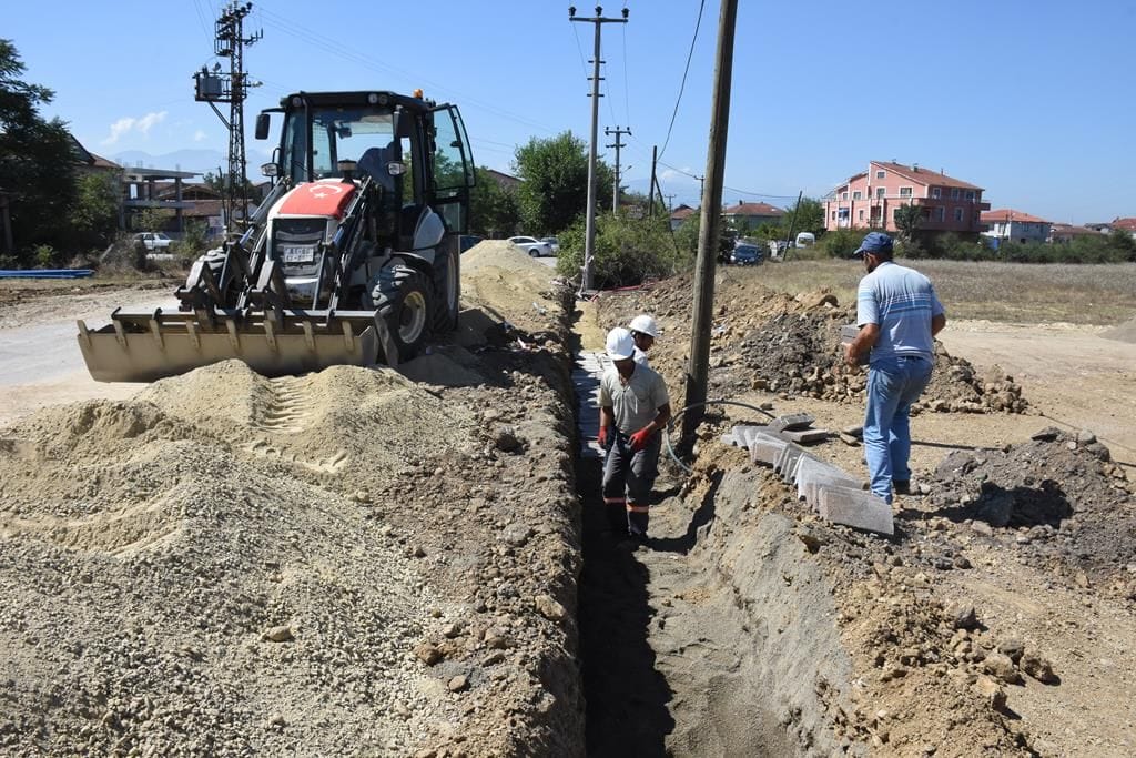 YOL AÇMA ÇALIŞMALARINDA KAMULAŞTIRMA DEVAM EDİYOR