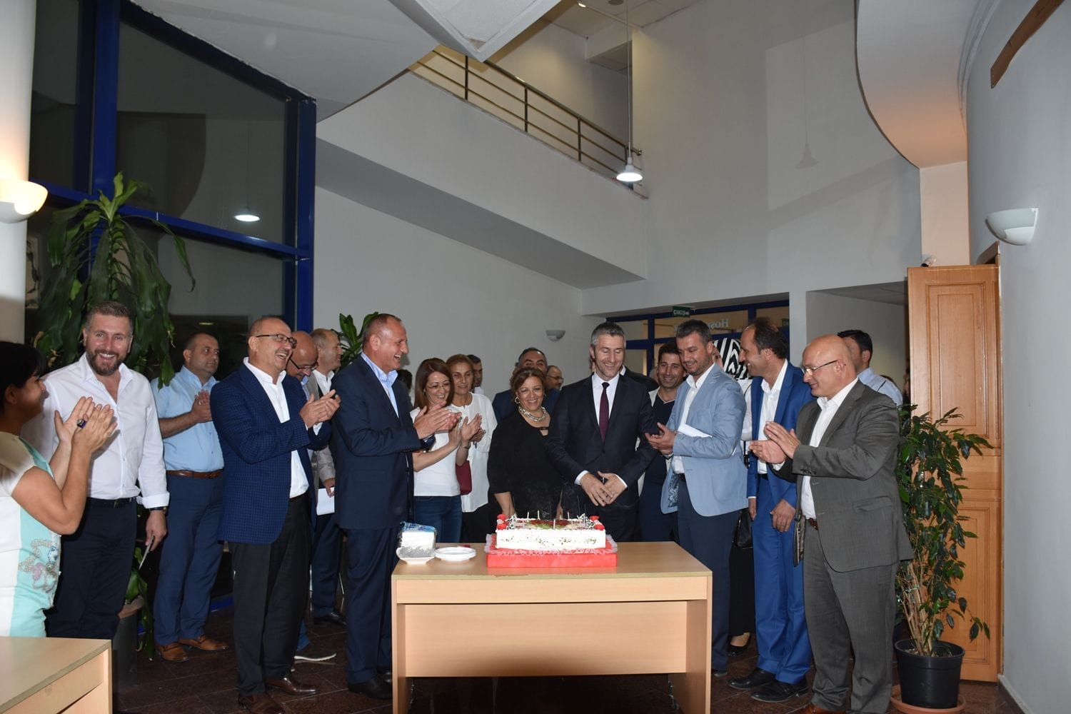 MURAT CAYMAZ’A DOĞUM GÜNÜ SÜRPRİZİ YAPILDI
