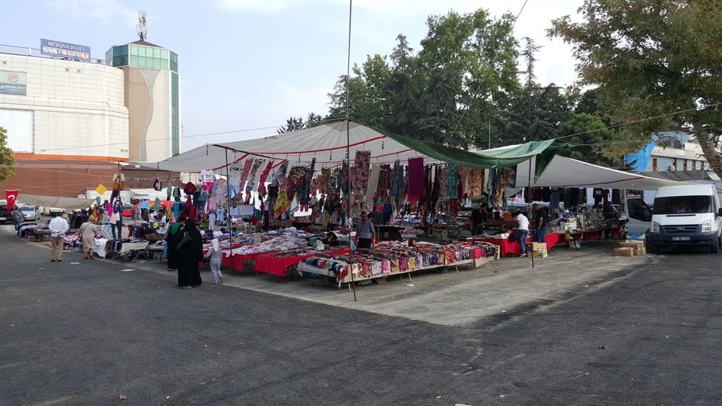 BAYRAMDA DÜKKAN DIŞI ALANLAR KULLANILAMAYACAK