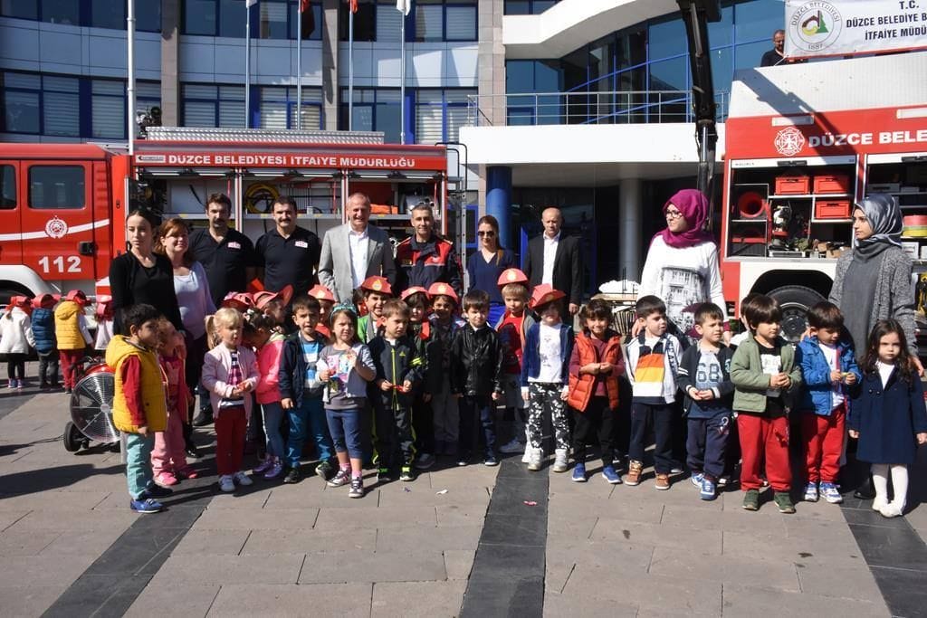 İTFAİYE HAFTASI ETKİNLİKLERLE KUTLANDI
