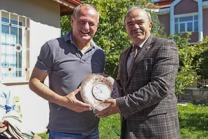 BAŞKAN KELEŞ ERZİNCAN MUHTARLARI İLE BİR ARAYA GELDİ