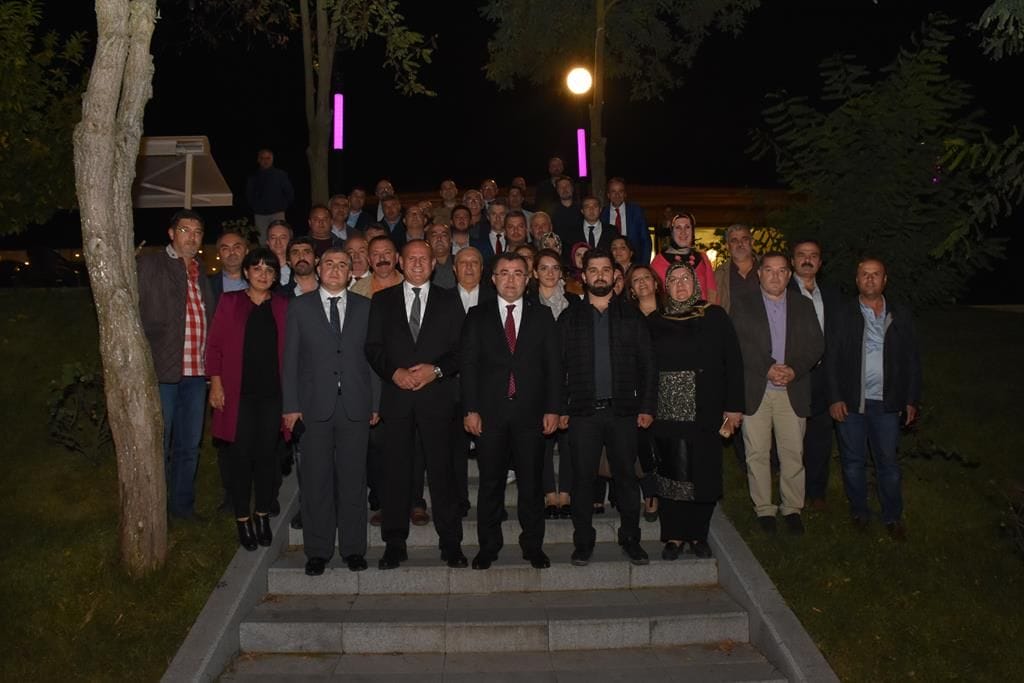 BAŞKAN KELEŞ, İCRAATLARI İL TEŞKİLATI İLE PAYLAŞTI