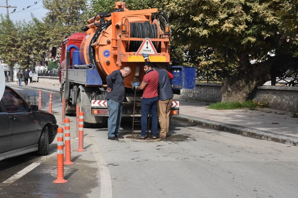 DÜZCE’DE RÖGARLAR TEMİZLENİYOR