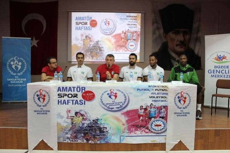 BASKETBOLCULAR ÖĞRENCİLERLE BULUŞTU