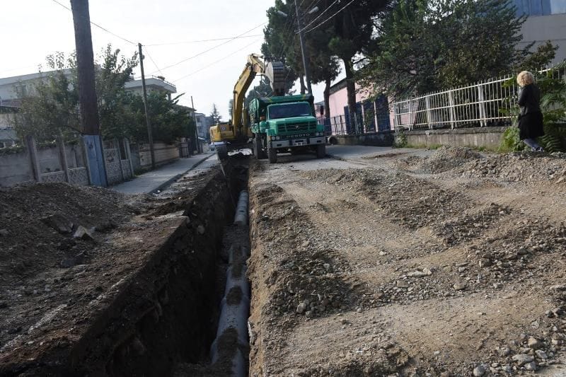 YAĞMUR SUYU HATTI İÇİN EKİP SAYISI ARTIRILDI