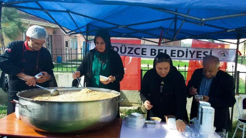 AŞURE GÜNÜNE DESTEK VERİLDİ