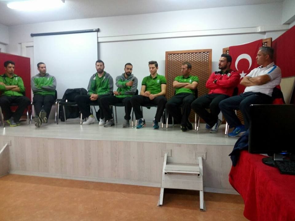 VOLEYBOLCULAR GENÇLERLE BULUŞTU
