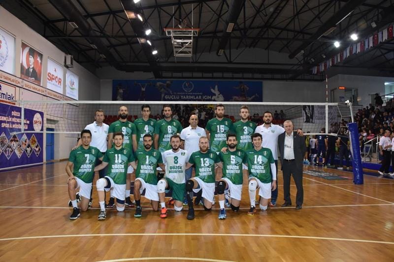 VOLEYBOL TAKIMI LİDER OLDU