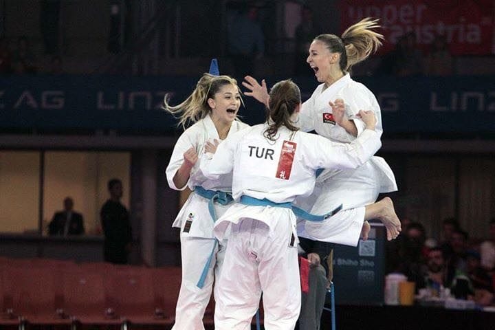DİLARA BOZAN BRONZ MADALYA KAZANDI