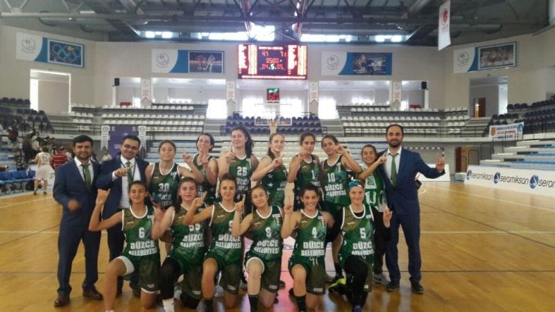 KIZLAR GALİBİYETLE DÖNDÜ