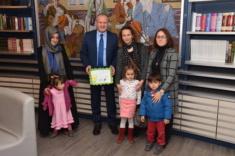 MİNİK ÖĞRENCİLER’DEN BAŞKAN KELEŞ’E ZİYARET