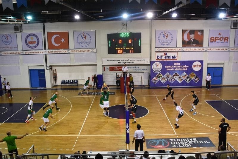 VOLEYBOLDA SEVİNDİK