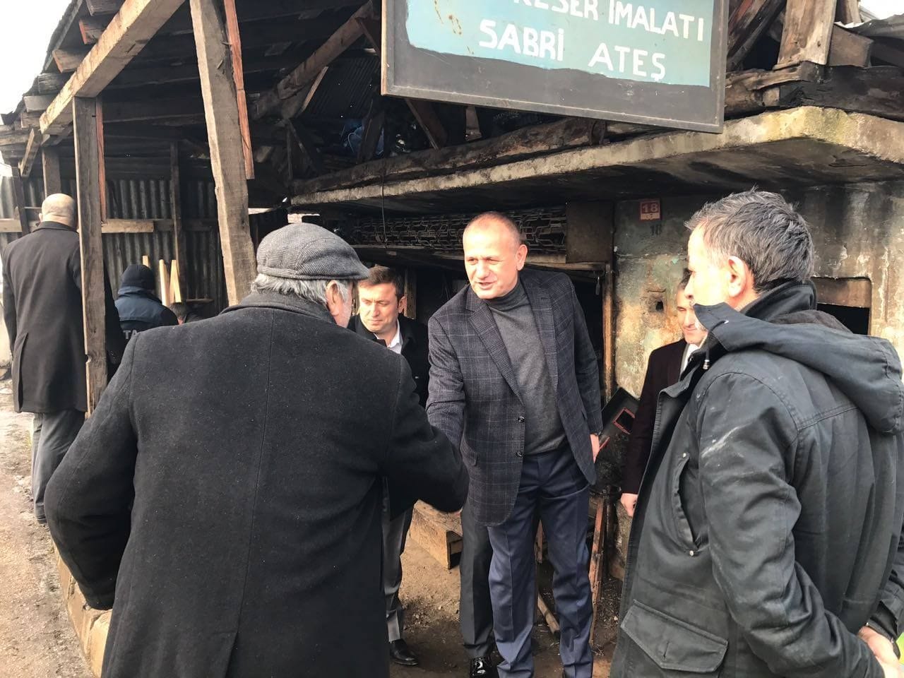 BAŞKAN DÜZCE ESNAFIYLA İÇ İÇE