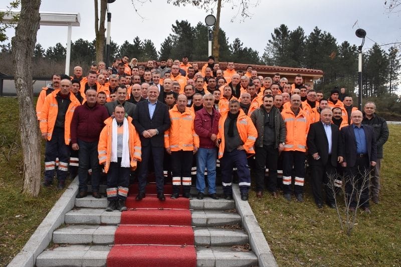 BAŞKAN İŞÇİLERLE YEMEK YEDİ