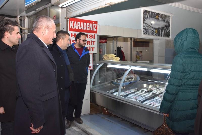 BAŞKAN KELEŞ ESNAFIN YANINDA