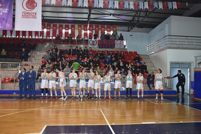 TAKIMLAR PUAN PEŞİNDE