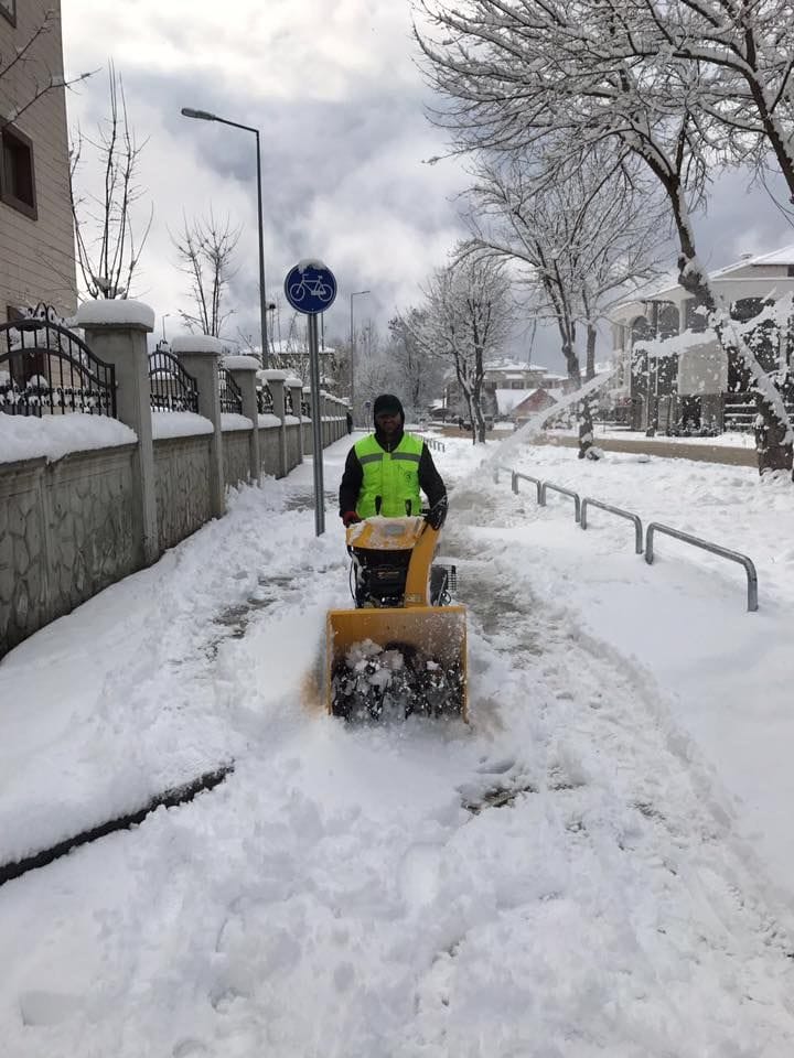KAR KÜREME ÇALIŞMALARI DEVAM EDİYOR