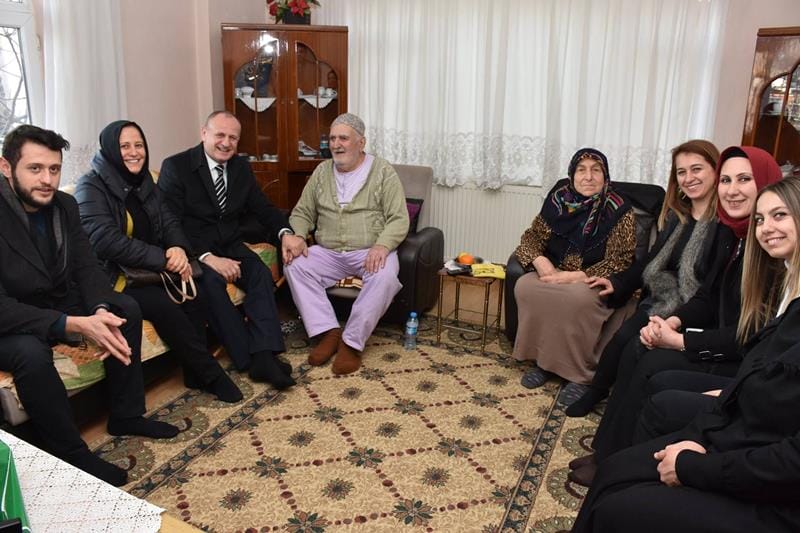 “AİLE HAYATIMIZIN EN DEĞERLİ KURUMUDUR”