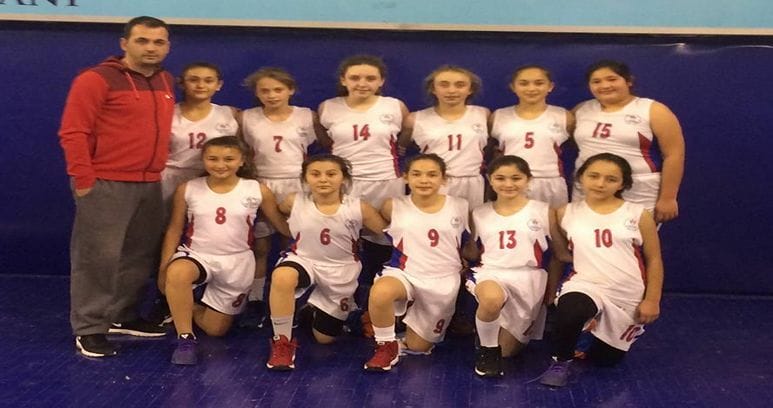 YARI FİNALİ GARANTİLEDİLER