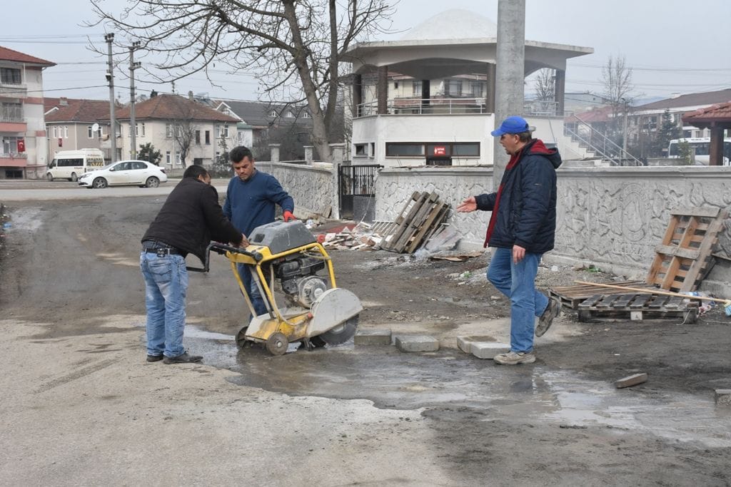 AZMİMİLLİ CAMİ VE ÇEVRE DÜZENLEMESİ