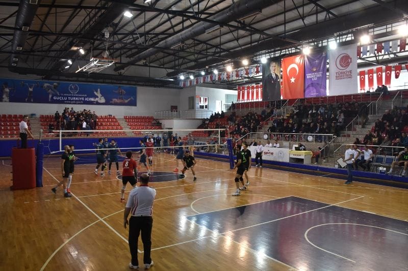 BİR GALİBİYET BİR MAĞLUBİYET