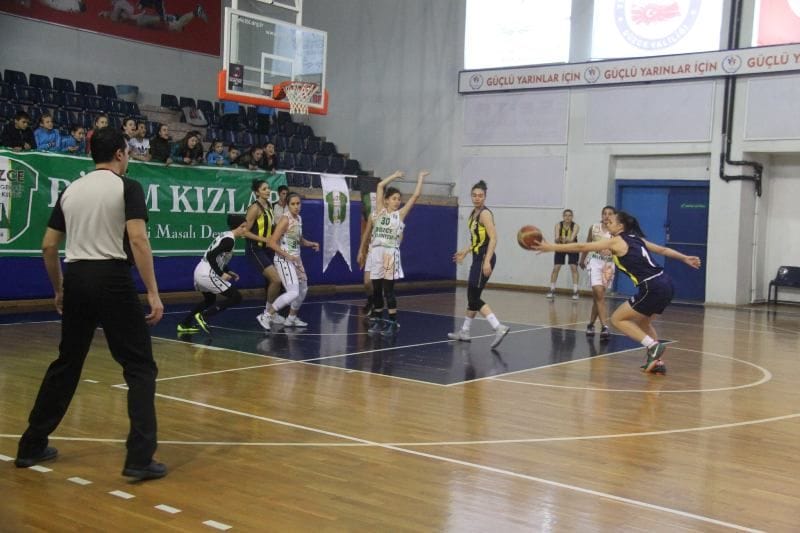 GALİP GELEN TARAF DÜZCE BELEDİYESPOR OLDU