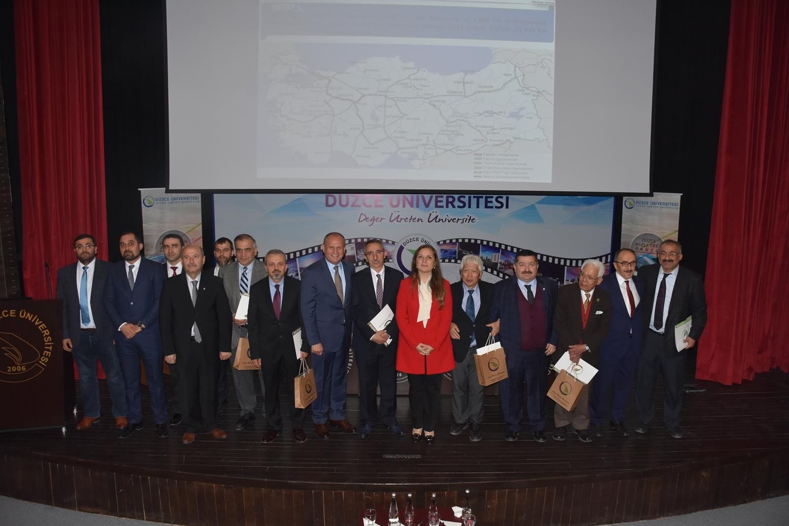 HIZLI TREN İÇİN DÜZCE UYGUNDUR