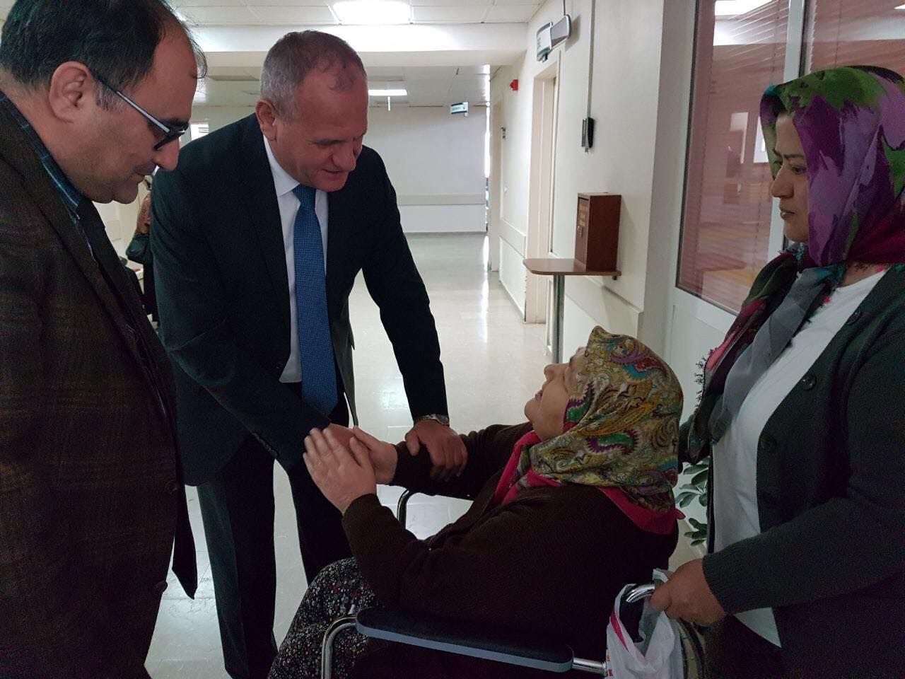 BAŞKAN KELEŞ’TEN HASTALARA GEÇMİŞ OLSUN ZİYARETİ