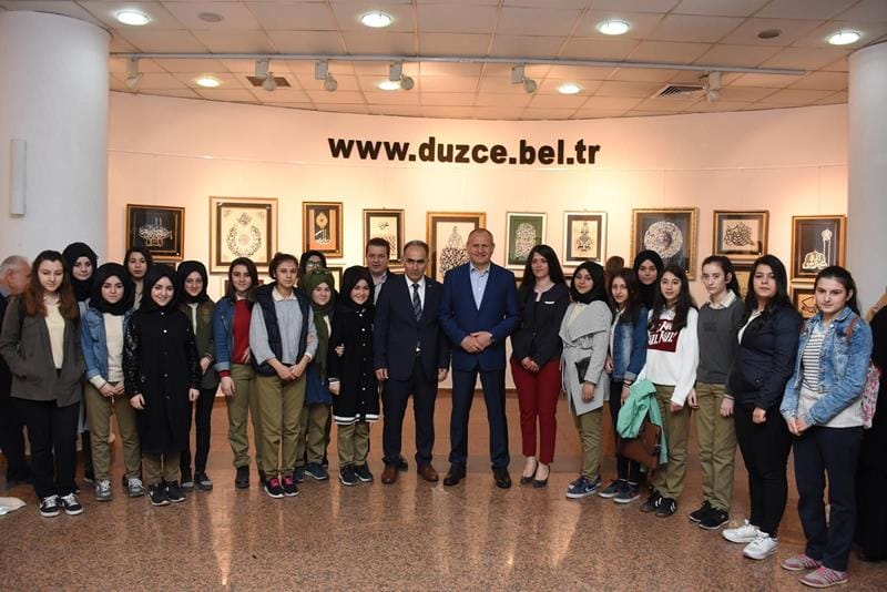 ZÜBEYDE HANIM HALKLA İLİŞKİLER