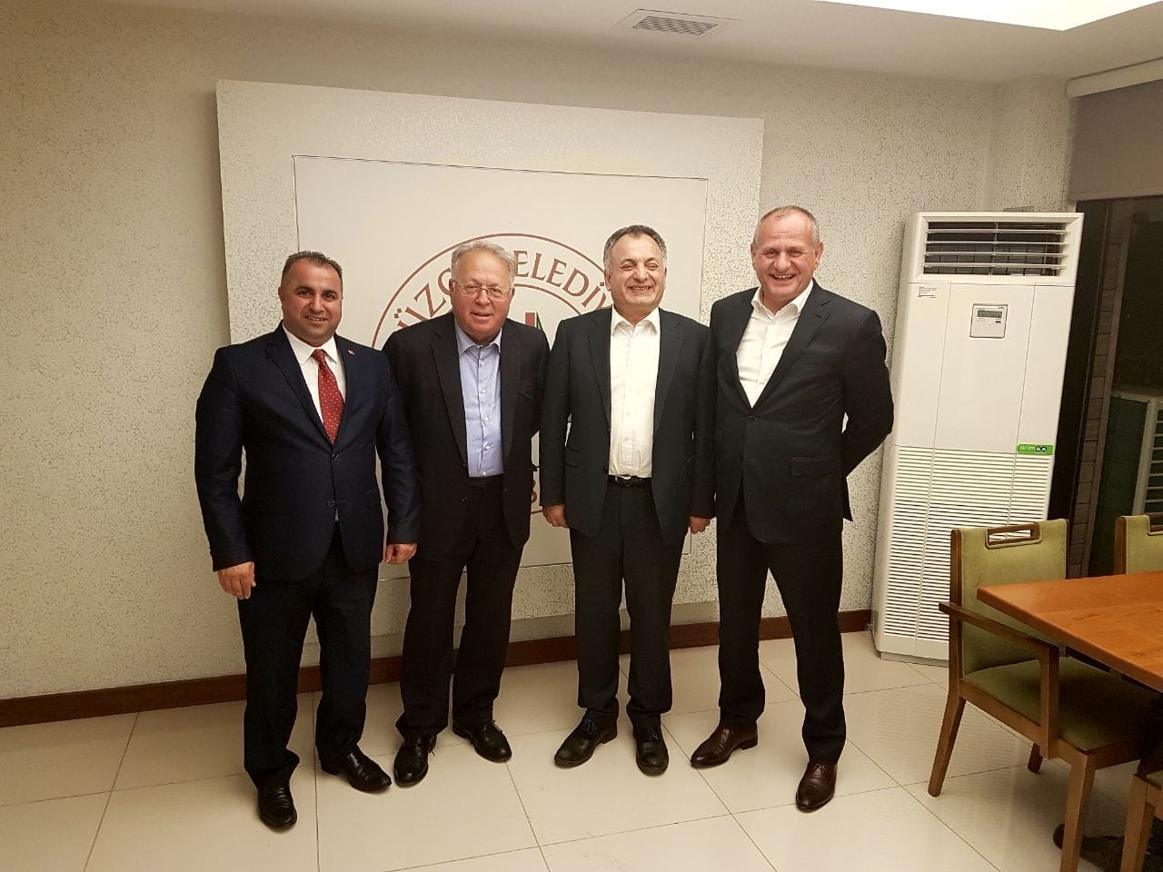 BAŞKAN KELEŞ LOKMAN AYVA İLE BİR ARAYA GELDİ