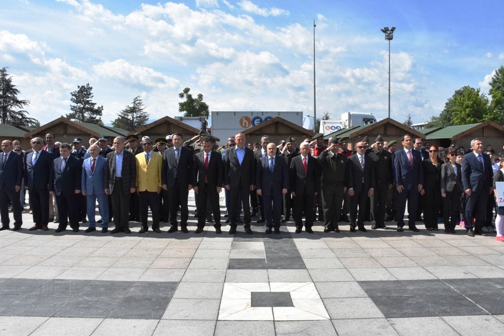 TRAFİK HAFTASI NEDENİYLE TÖREN DÜZENLENDİ