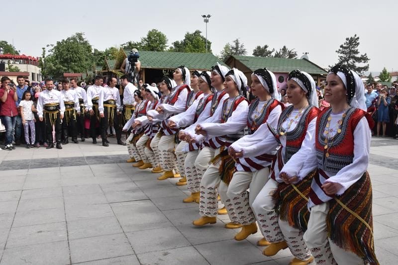 HALK DANSLARI TOPLULUĞU TAM NOT ALDI