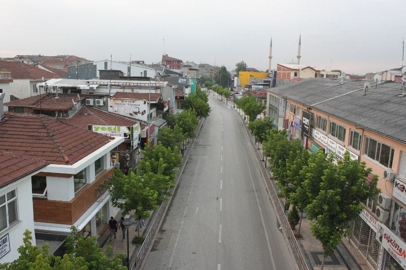 İSTANBUL CADDESİ İÇİN APARATLAR HAZIRLANIYOR