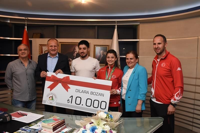 DİLARA BOZAN GURUR KAYNAĞIMIZ OLDU