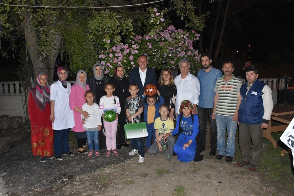 BAŞKAN KELEŞ KARAKAYA AİLESİNİN SOFRASINA KONUK OLDU
