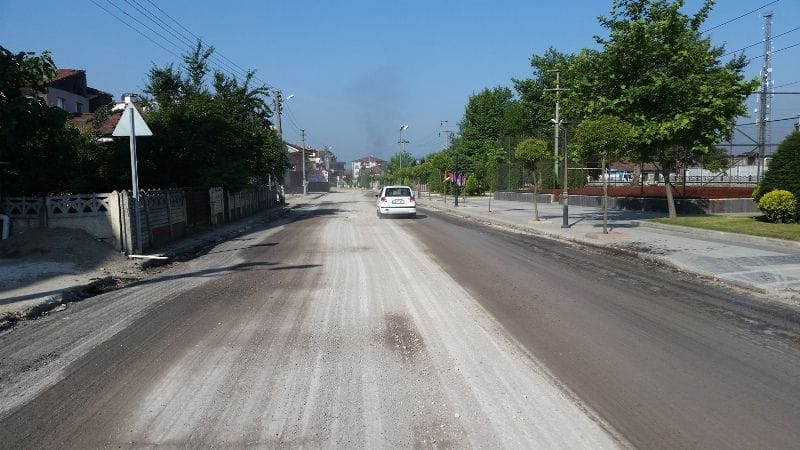 ASFALTLAMADA SIRA SAATÇİGİL CADDESİNDE