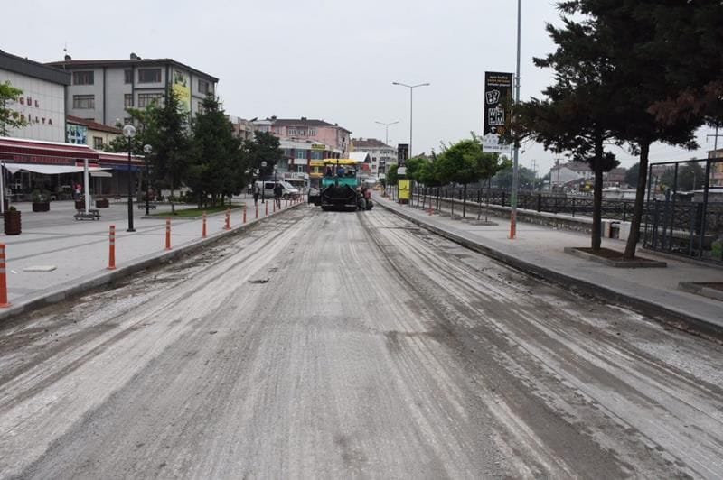 RIHTIM CADDESİ YENİLENİYOR