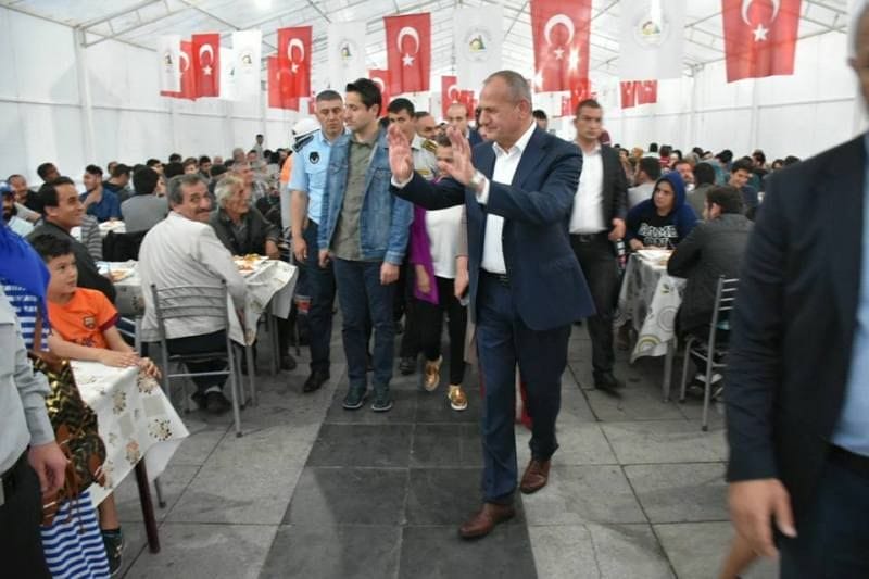 BAŞKAN İFTAR ÇADIRINDA