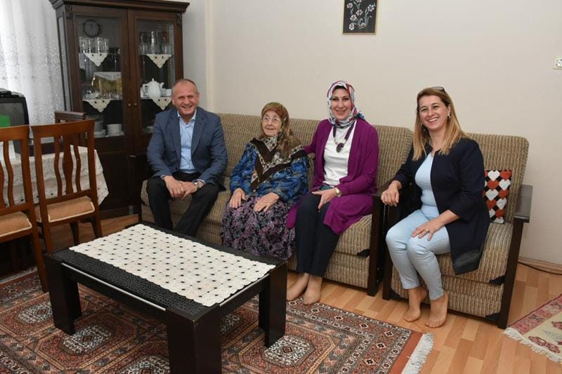 BAŞKAN KELEŞTEN BAYRAM ZİYARETLERİ