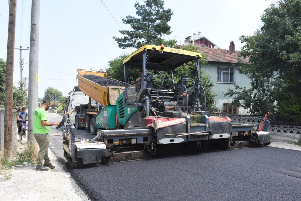 ASFALTLAMA ÇALIŞMALARI DEVAM EDİYOR