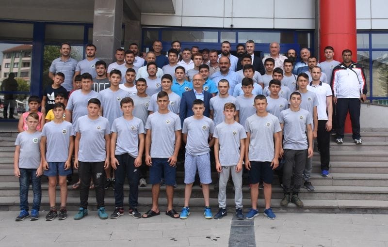 DÜZCELİ GÜREŞÇİLER KIRKPINARA GİTTİLER