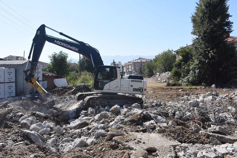 DÖRT BİR YANDA YENİ BAĞLANTI YOLLARI