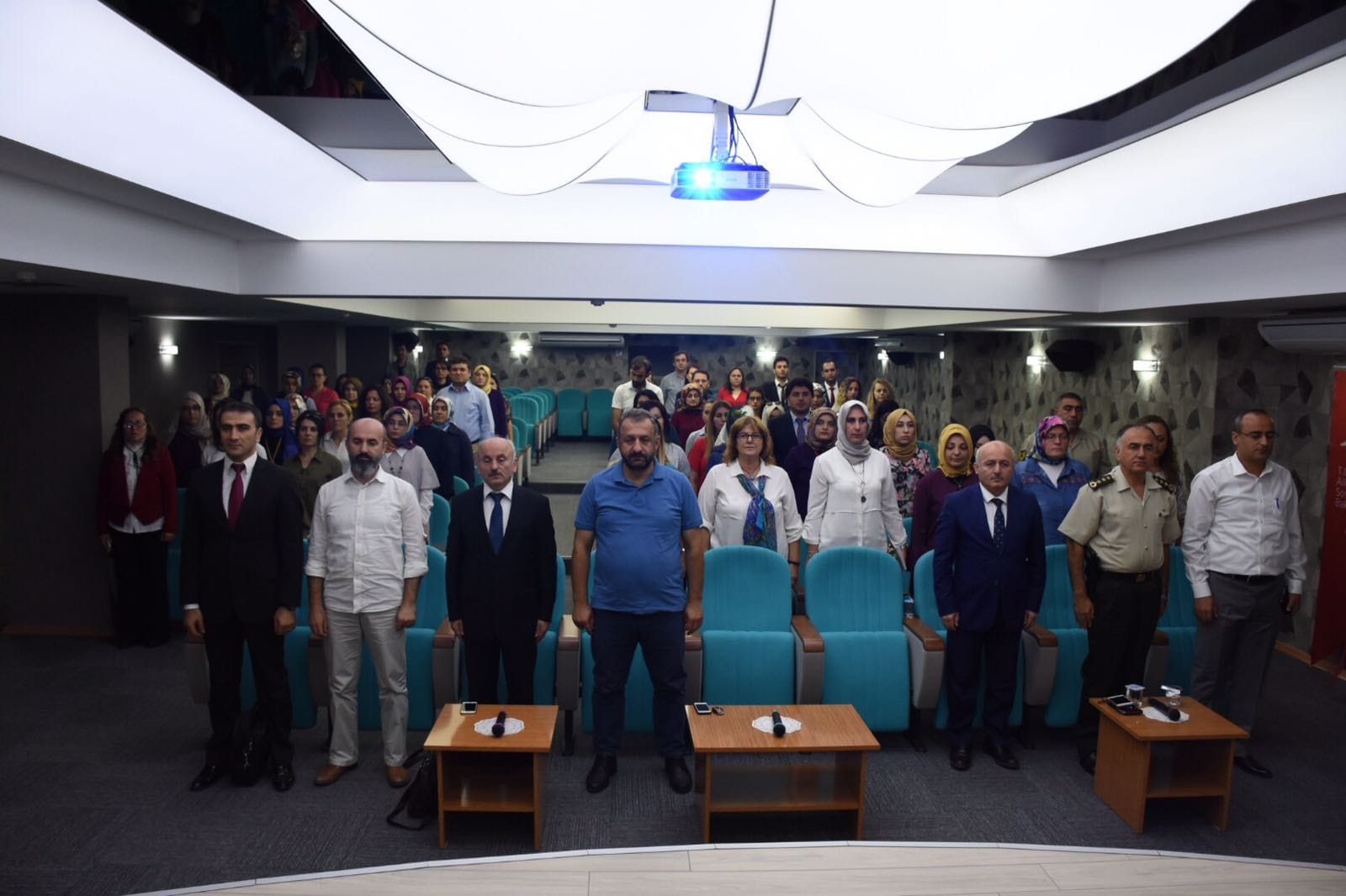 KADINA YÖNELİK ŞİDDETE DİKKAT ÇEKİLDİ