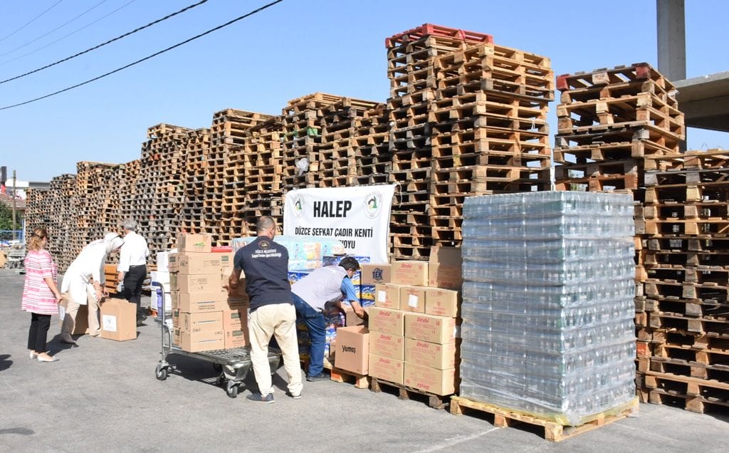 HALEP İÇİN 267 KOLİ HAZIRLANDI