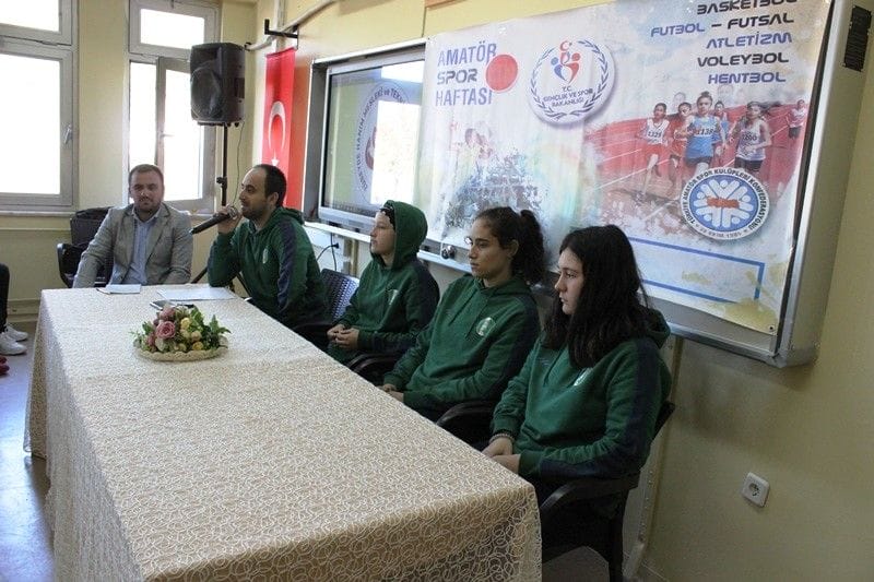 BAYAN BASKETBOLCULAR PANELE KATILDI