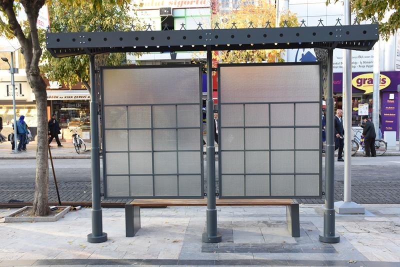 TRAMVAY PROJESİNDE DURAKLAR DA HAZIRLANDI